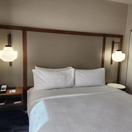 Fairfield Inn & Suites Riverside Corona/Норко Екстер'єр фото