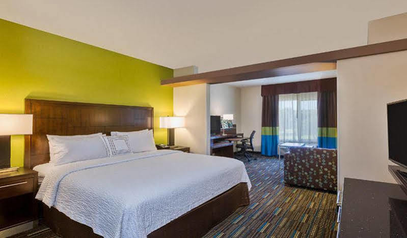 Fairfield Inn & Suites Riverside Corona/Норко Екстер'єр фото
