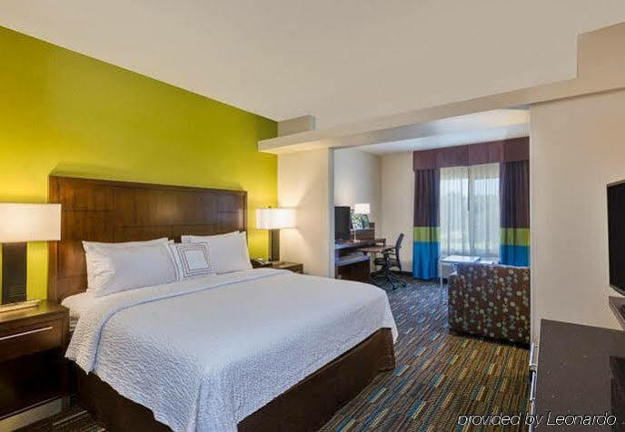 Fairfield Inn & Suites Riverside Corona/Норко Екстер'єр фото